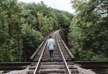 Better Alone Than in a Bad Company-Amplification Better Alone Than in a Bad Company-Amplification