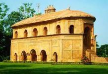 Travelling to a Historical Place-Essay Travelling to a Historical Place