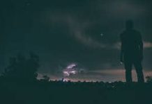 The Advantages of the Darkness of Night The Advantages of the Darkness of Night